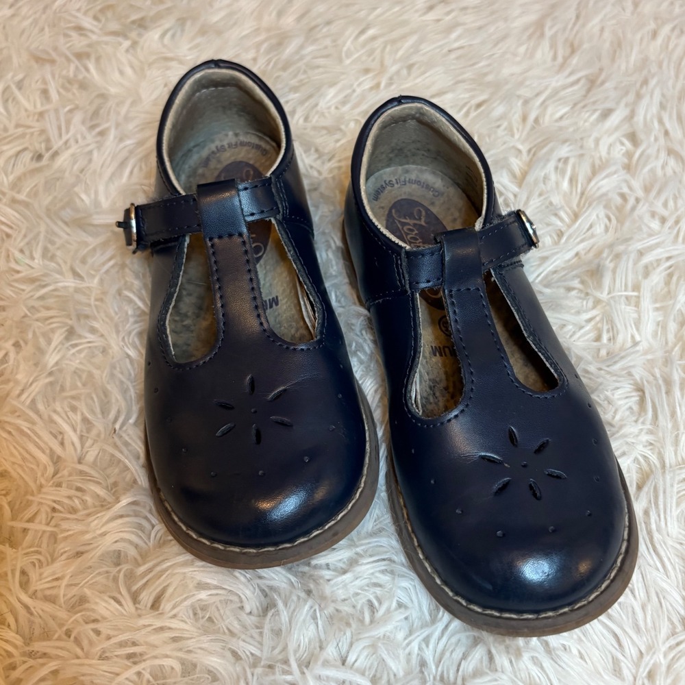 Footmates Girls‎ Leather Sherry 2531 Blue T-Strap Buckle Casual Shoes Size 10.5